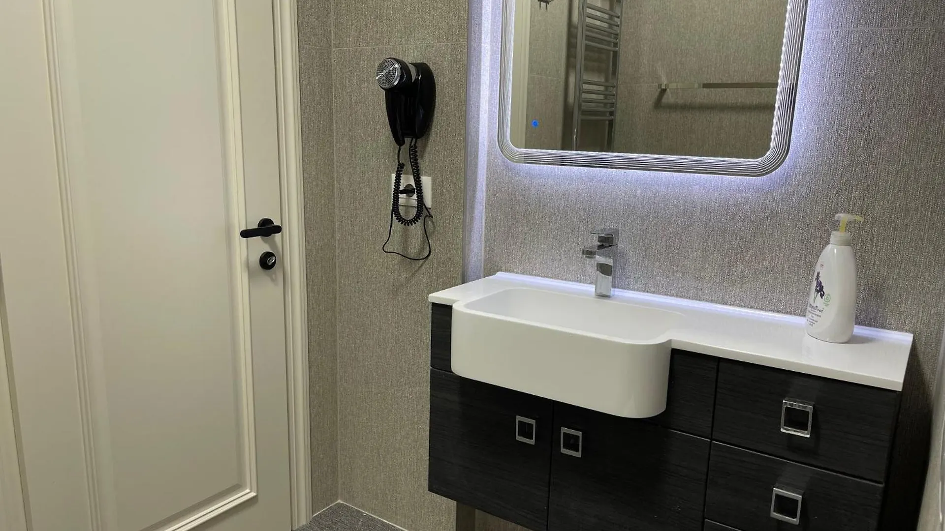 Apartament In Pazari I Ri Tirane 0*, Tirana Albanien
